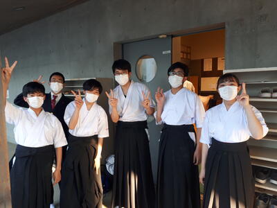 弓道部 - 福島県立会津学鳳中学校